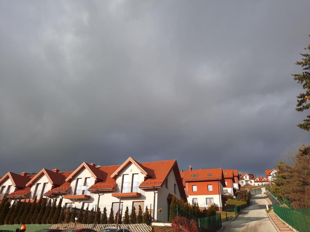 Apartmán Na Wzgorzu Vělička Exteriér fotografie